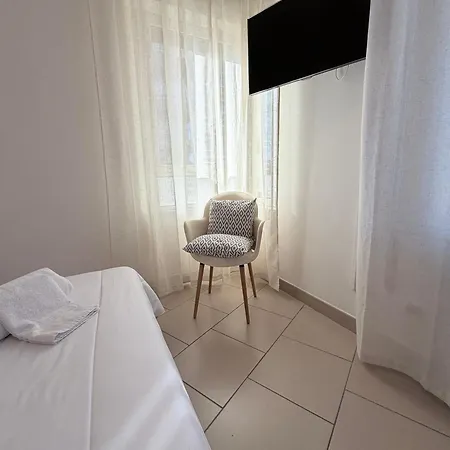 Nievo-ceccarini Pedonale Flexrent - Immobiliare Abissinia *