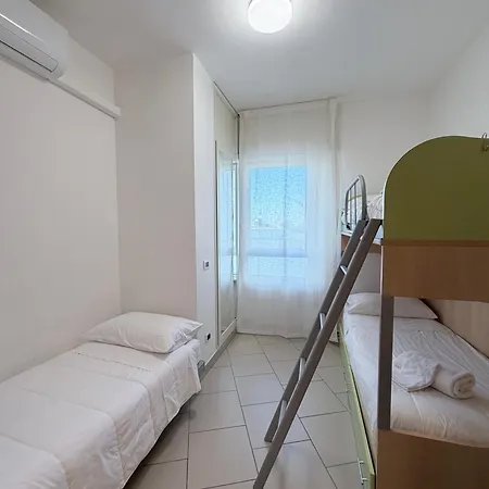 Nievo-ceccarini Pedonale - Flexrent Immobiliare Abissinia