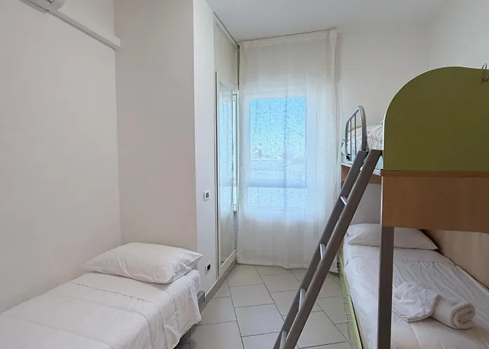 Nievo-ceccarini Pedonale Flexrent - Immobiliare Abissinia