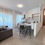 Nievo-ceccarini Pedonale Flexrent - Immobiliare Abissinia Riccione
