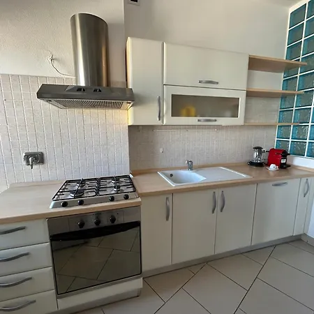 Nievo-ceccarini Pedonale Flexrent - Immobiliare Abissinia Lejlighed