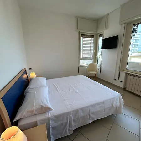 Nievo-ceccarini Pedonale Flexrent - Immobiliare Abissinia