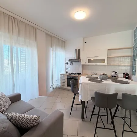 Nievo-ceccarini Pedonale - Flexrent Immobiliare Abissinia *