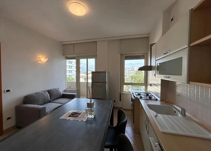 Nievo-ceccarini Pedonale Flexrent - Immobiliare Abissinia 리치오네