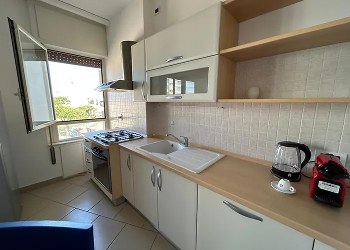 Nievo-ceccarini Pedonale Flexrent - Immobiliare Abissinia *