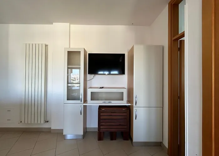 Nievo-ceccarini Pedonale Flexrent - Immobiliare Abissinia * Riccione