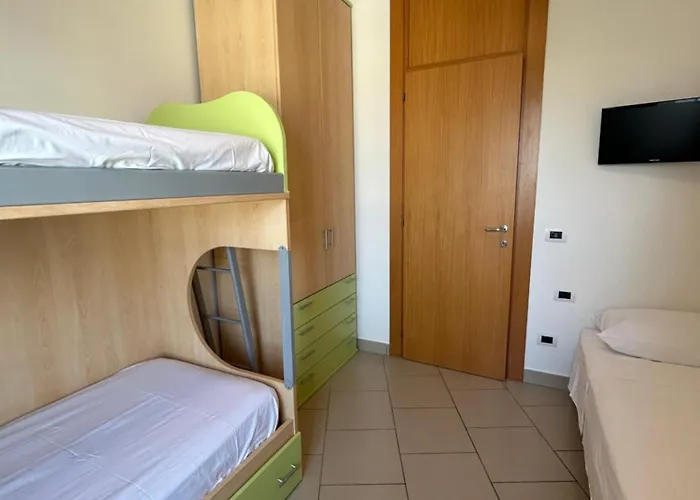 Nievo-ceccarini Pedonale Flexrent - Immobiliare Abissinia