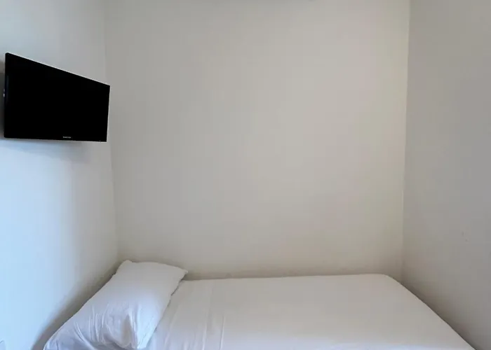 Nievo-ceccarini Pedonale Flexrent - Immobiliare Abissinia Riccione